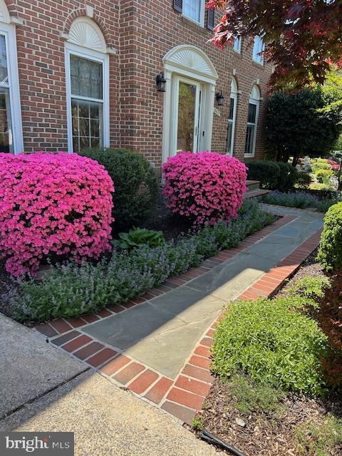 8527 Silverview Drive Lorton, VA 22079 - Photo 2 of 4