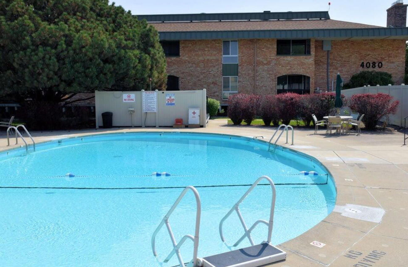 4155 West Rivers Edge Circle, Unit 24 Brown Deer, WI 53209 - Photo 3 of 32 IMG_5066