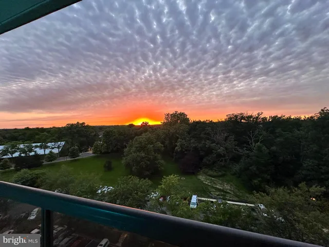 a view of an ocean beach