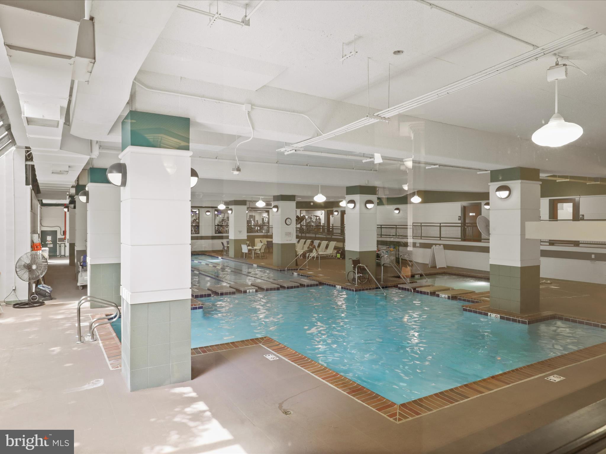 205 Yoakum Parkway, Unit 1020 Alexandria, VA 22304 - Photo 34 of 62 a view of a indoor swimming pool