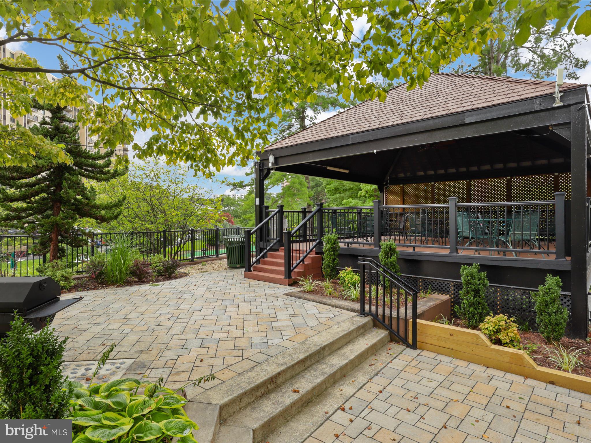 205 Yoakum Parkway, Unit 1020 Alexandria, VA 22304 - Photo 50 of 62 a view of outdoor space yard and patio
