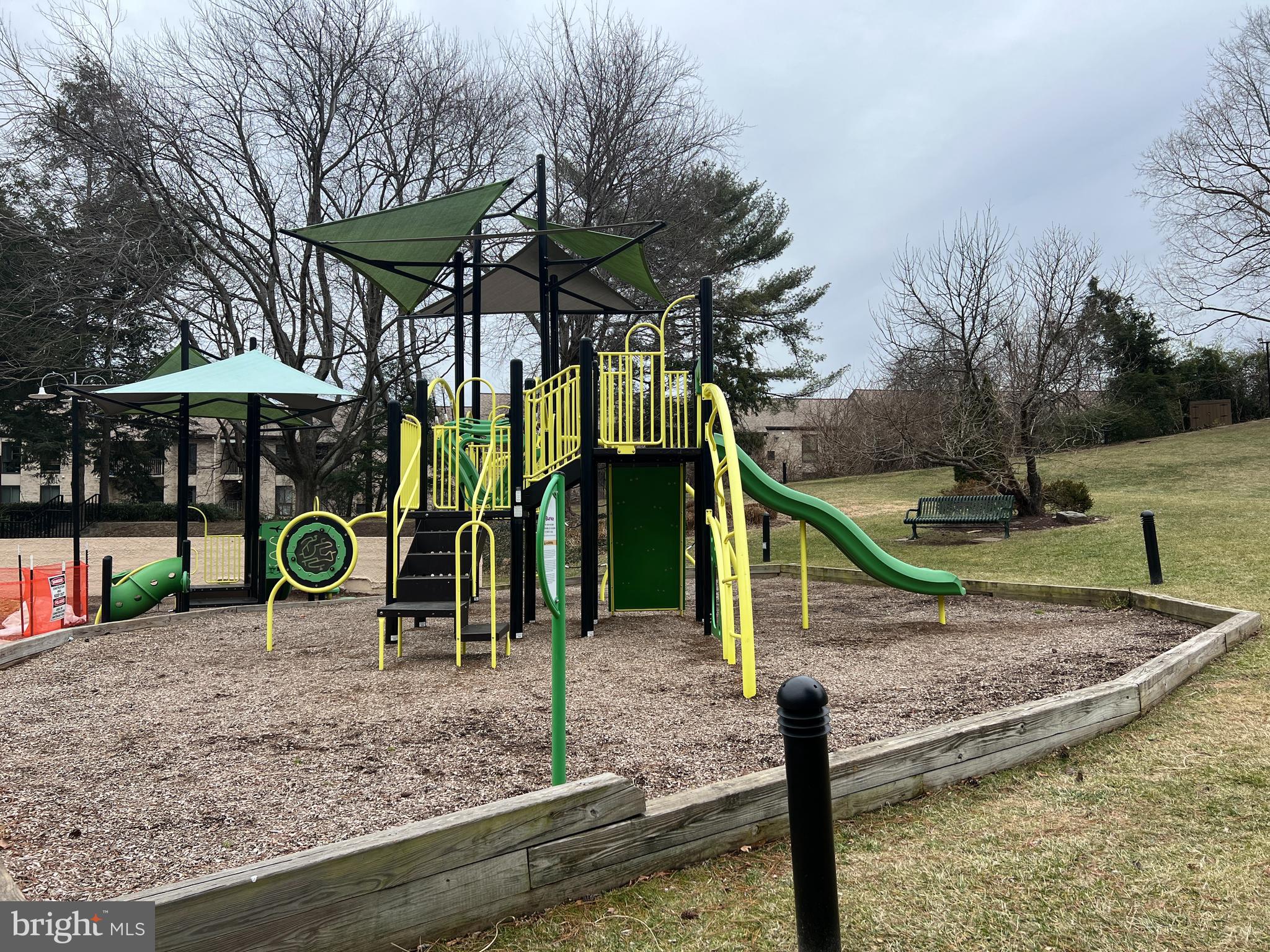 205 Yoakum Parkway, Unit 1020 Alexandria, VA 22304 - Photo 54 of 62 a view of a park with swings