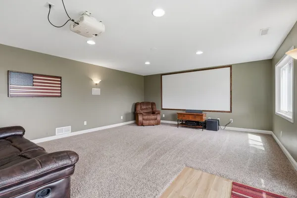 $349,900 | 6226 Palmetto Circle Southwest, Cedar Rapids, IA 52404