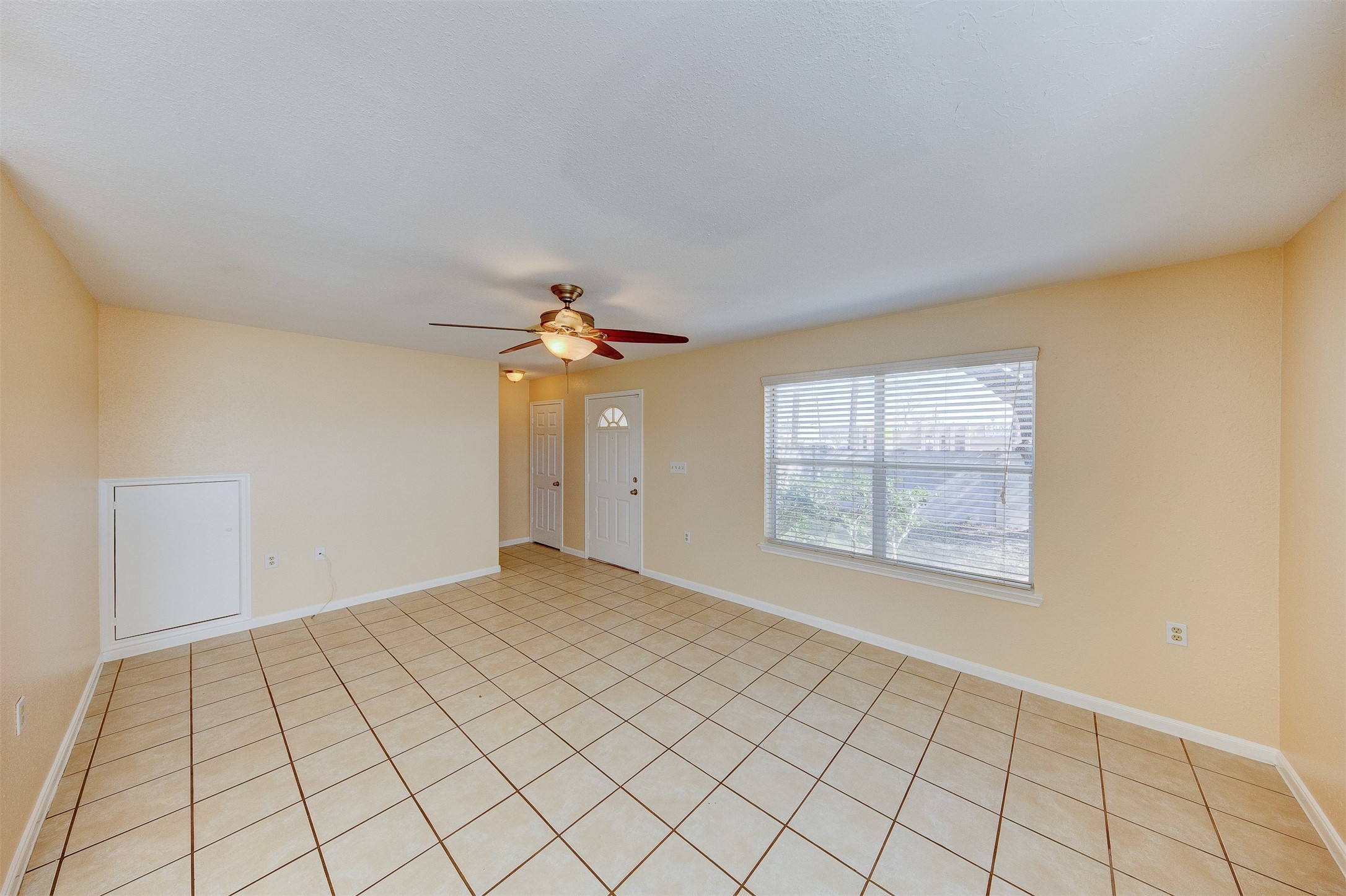 2731 Vienna Place Pasadena, TX 77502 - Photo 12 of 32