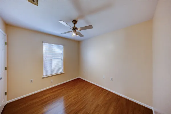 $176,000 | 2731 Vienna Place, Pasadena, TX 77502