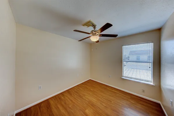 $176,000 | 2731 Vienna Place, Pasadena, TX 77502