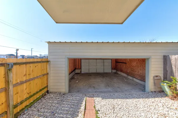 $176,000 | 2731 Vienna Place, Pasadena, TX 77502