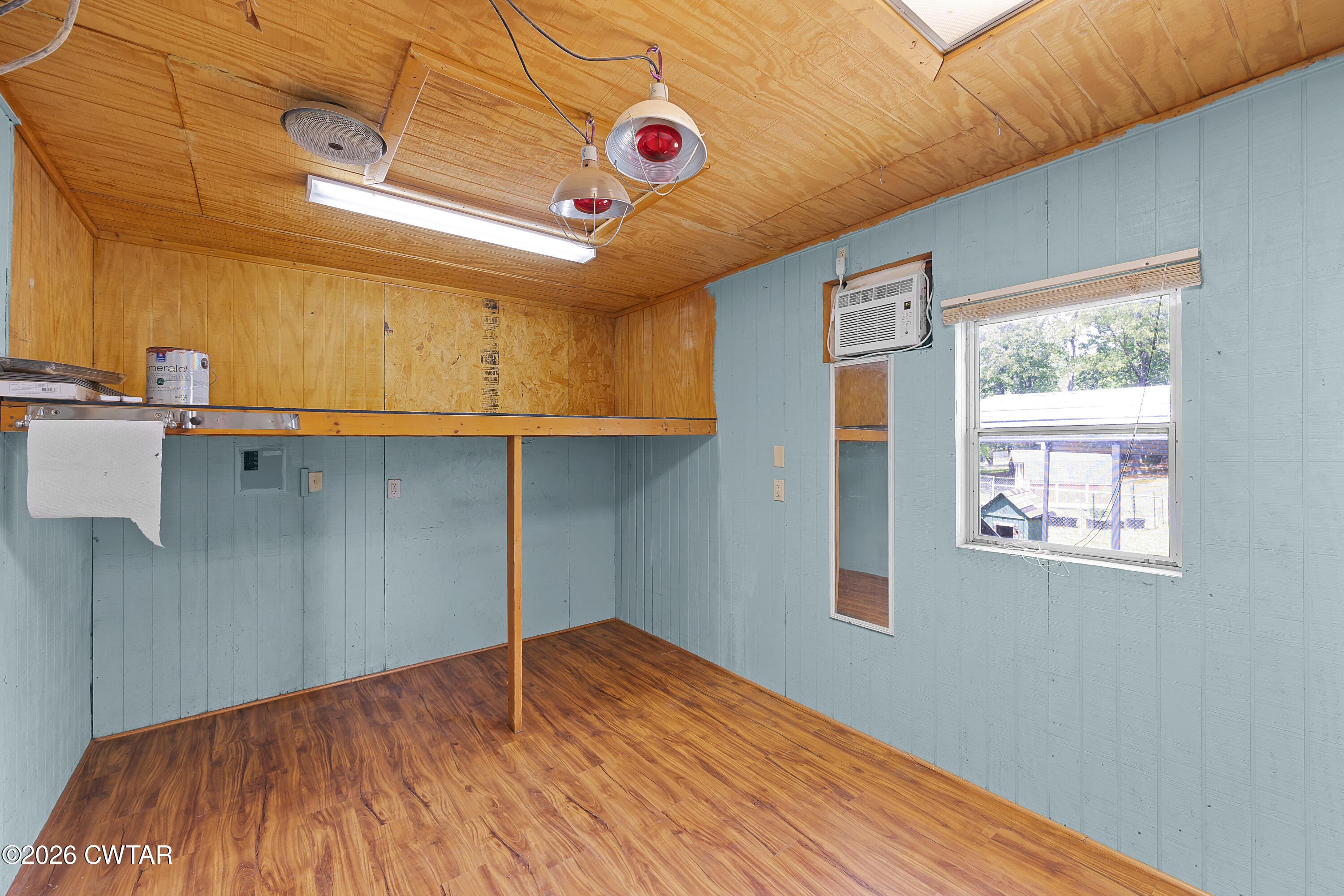 4 Beth Place Jackson, TN 38305 - Photo 18 of 20 inside shed