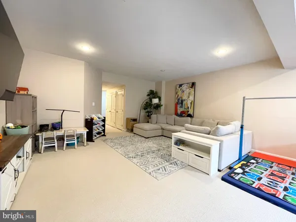 $3,550 | 9661 Atterbury Lane, Frederick, MD 21704
