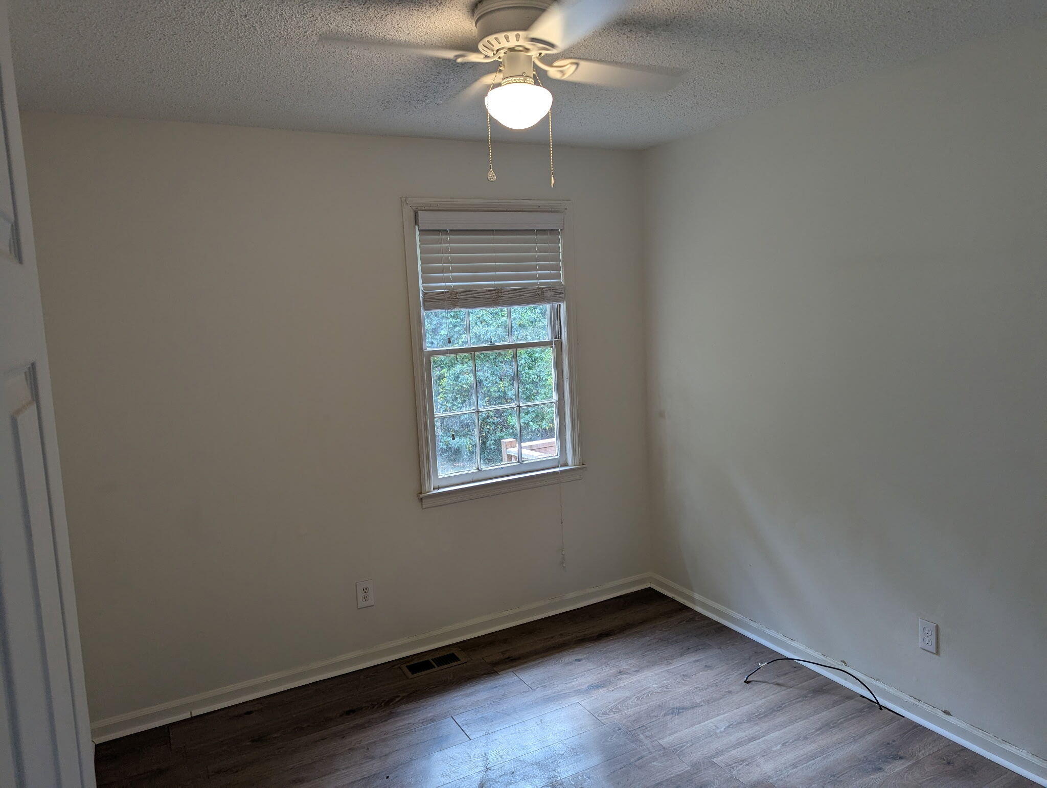 605 Rucker Drive South St. Matthews, SC 29135 - Photo 9 of 13 609 Rucker bedroom 3