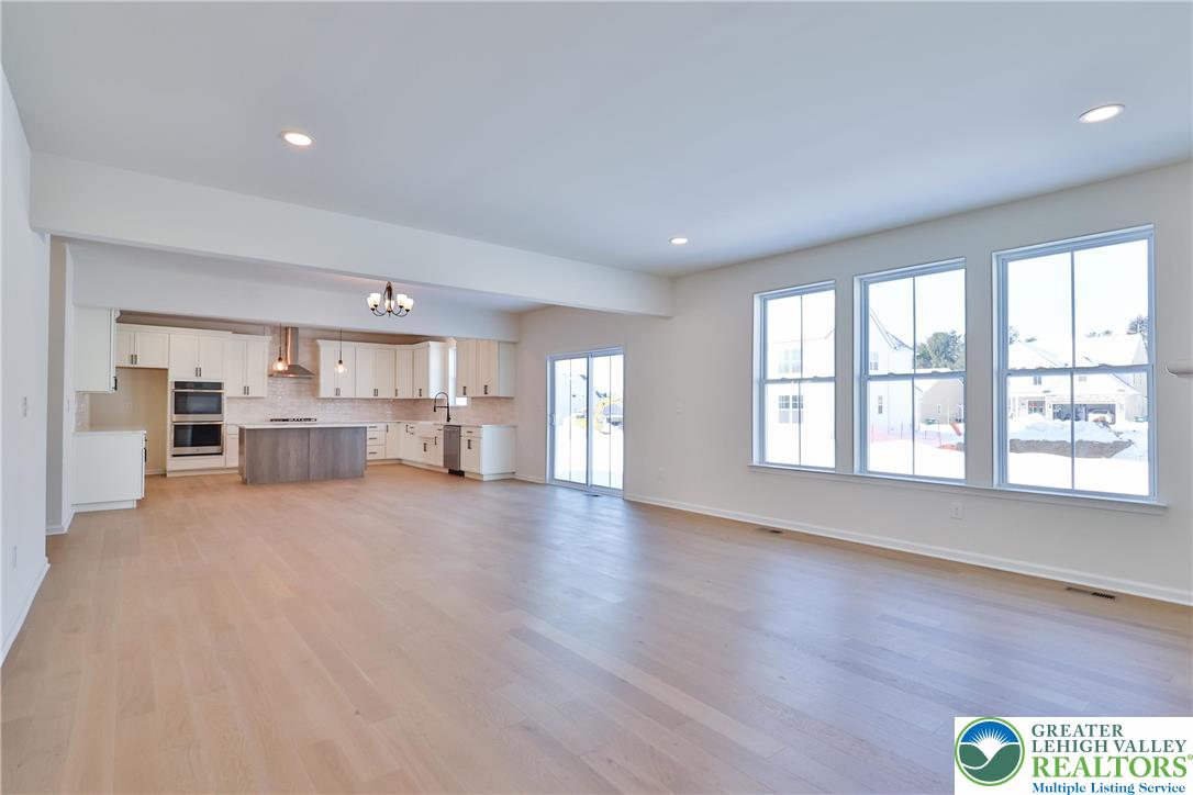 353 Abby Road, Unit LOT 40 Macungie, PA 18062 - Photo 18 of 41 Family Room Kitchen