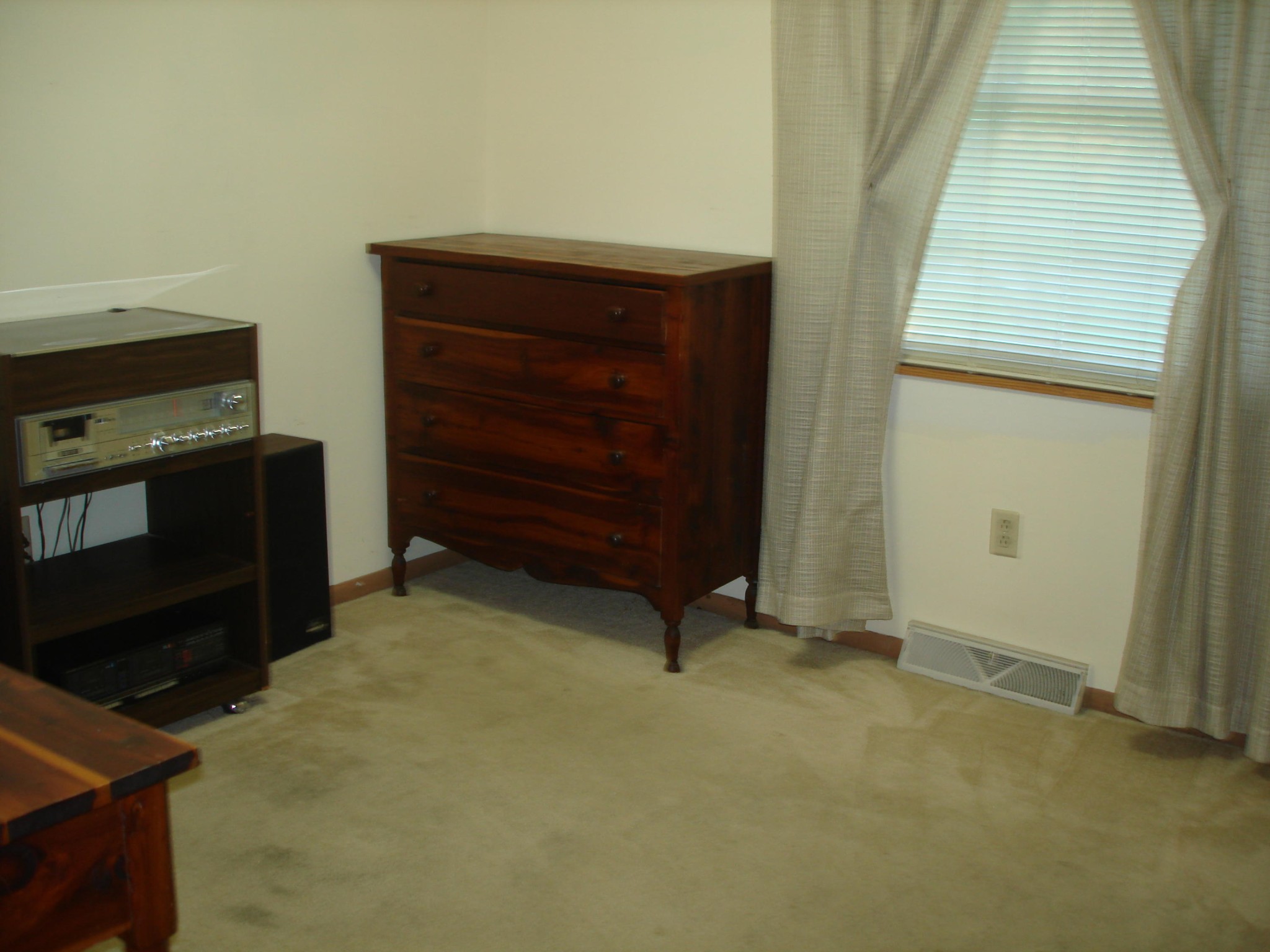 225 Sherwood Road Powell, TN 37849 - Photo 15 of 17 a room with a furniture and cabinets