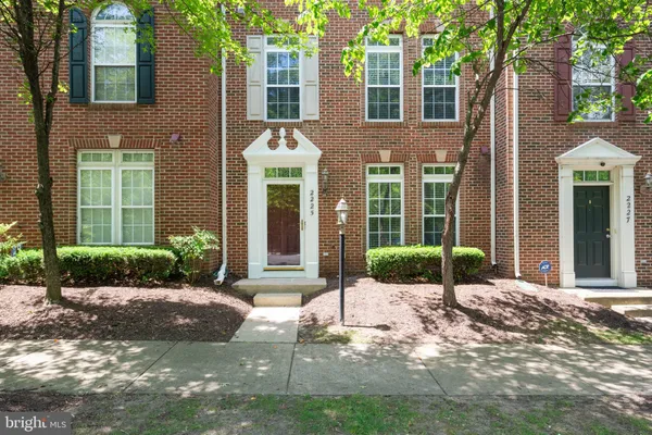 $2,950 | 2225 Potomac Club Parkway, Woodbridge, VA 22191