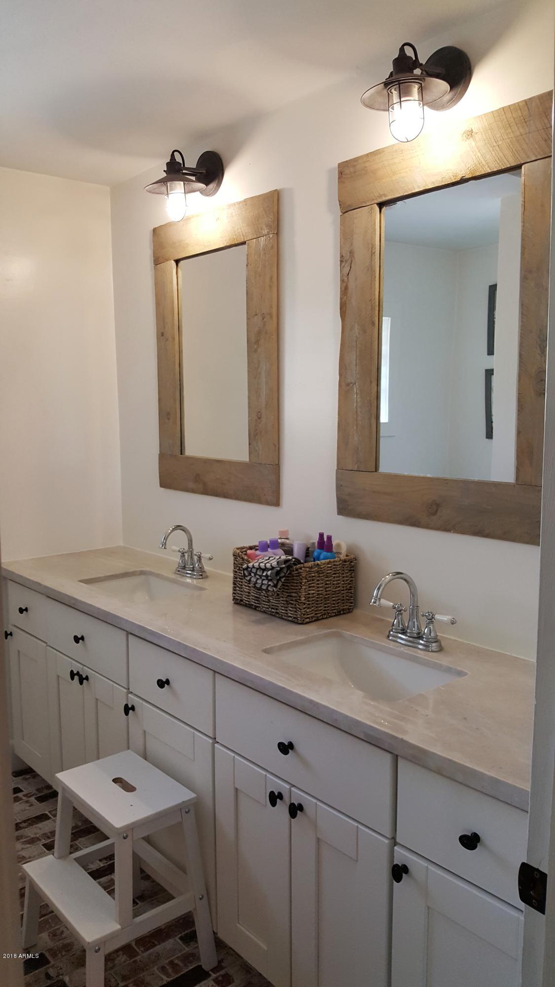 5110 East Osborn Road Phoenix, AZ 85018 - Photo 47 of 52 Hall Bath