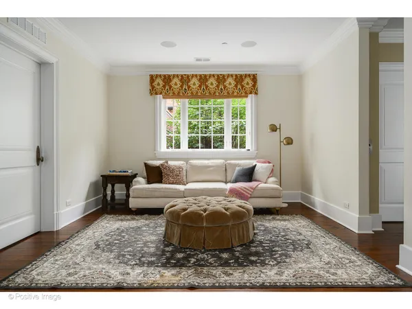$3,750,000 | 446 West Huron Street, Chicago, IL 60654