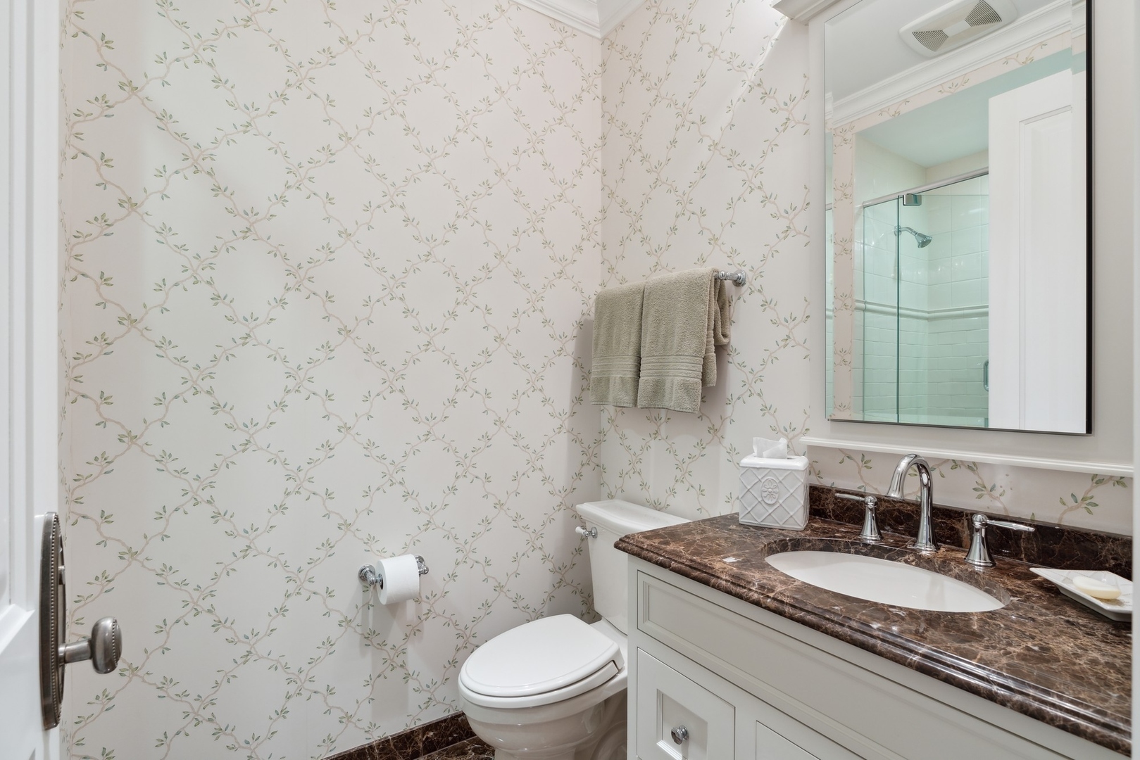 446 West Huron Street Chicago, IL 60654 - Photo 7 of 61