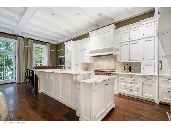 $3,750,000 | 446 West Huron Street, Chicago, IL 60654