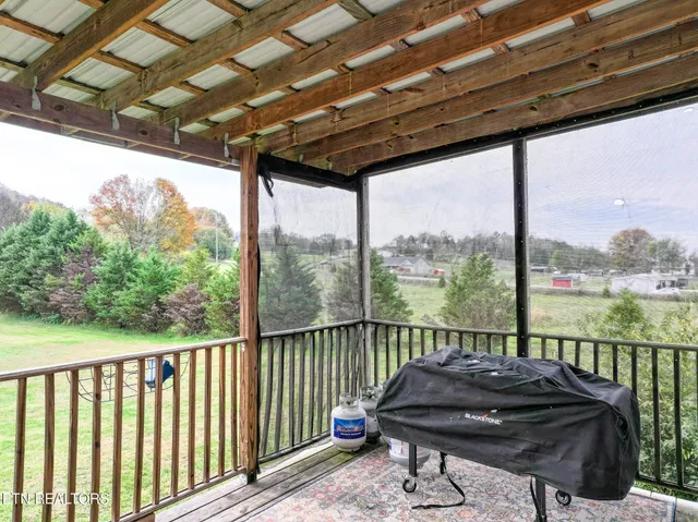 $384,900 | 1205 West Old Andrew Johnson Highway, New Market, TN 37820