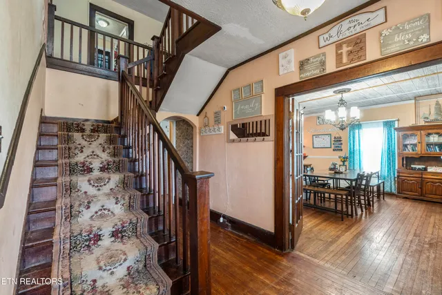 $384,900 | 1205 West Old Andrew Johnson Highway, New Market, TN 37820