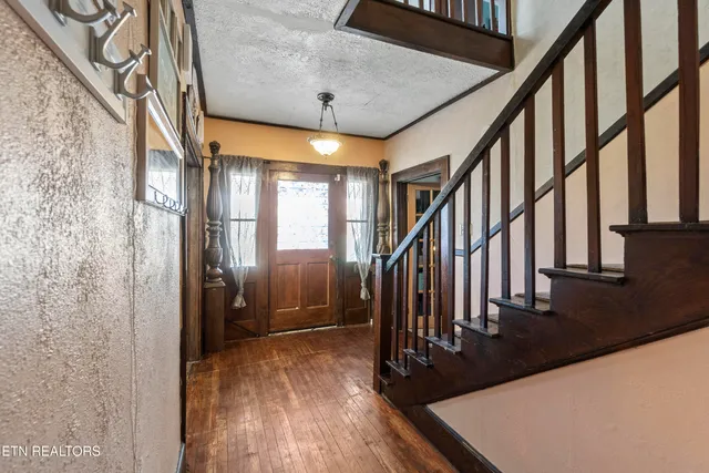 $384,900 | 1205 West Old Andrew Johnson Highway, New Market, TN 37820