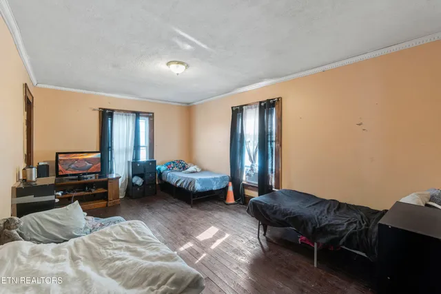 $384,900 | 1205 West Old Andrew Johnson Highway, New Market, TN 37820