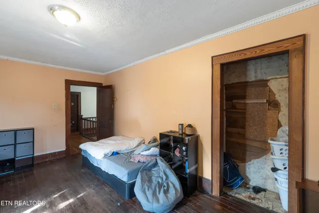 $384,900 | 1205 West Old Andrew Johnson Highway, New Market, TN 37820