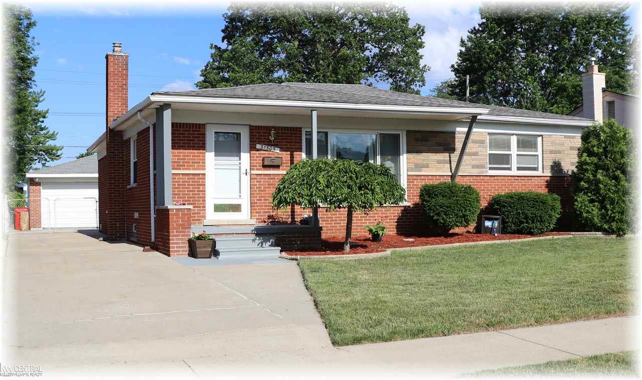31505 Kelly Road Fraser, MI 48026 - Photo 1 of 40 31323913.JPG
