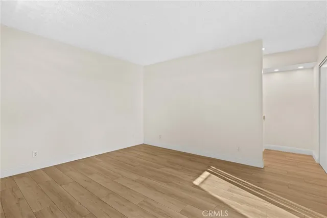 $3,400 | 5651 North Sumner Way, Unit 310, Culver City, CA 90230