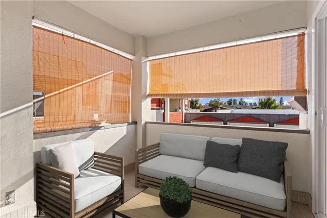 $3,400 | 5651 North Sumner Way, Unit 310, Culver City, CA 90230