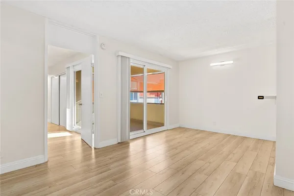 $3,000 | 5651 North Sumner Way, Unit 310, Culver City, CA 90230