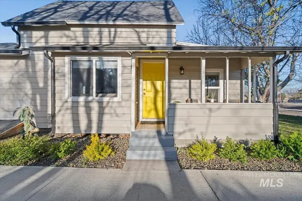 $415,000 | 1916 East Oak Street, Caldwell, ID 83605