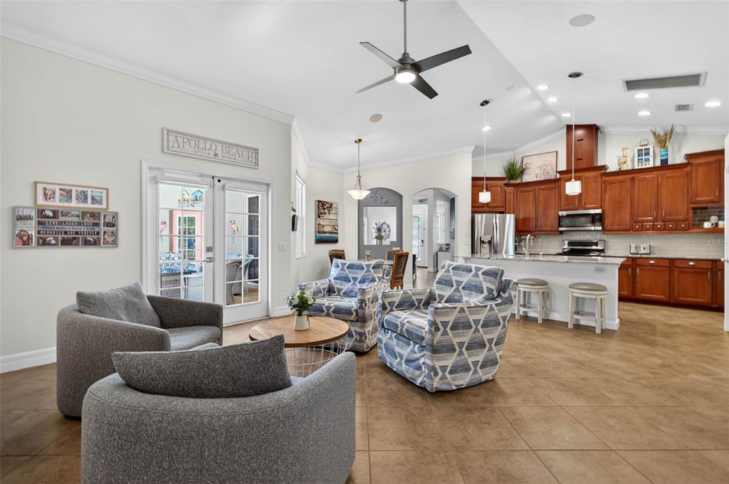 5405 Coral Shell Way Apollo Beach, FL 33572 - Photo 18 of 58