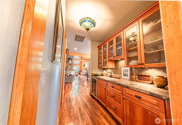 $2,300,000 | 42732 284th Avenue Southeast, Enumclaw, WA 98022