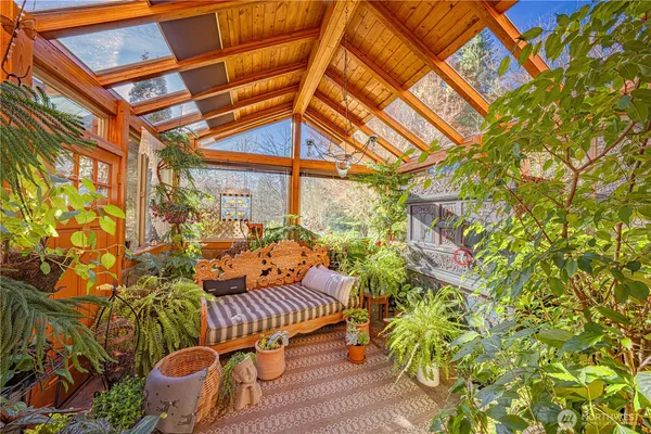 $2,300,000 | 42732 284th Avenue Southeast, Enumclaw, WA 98022