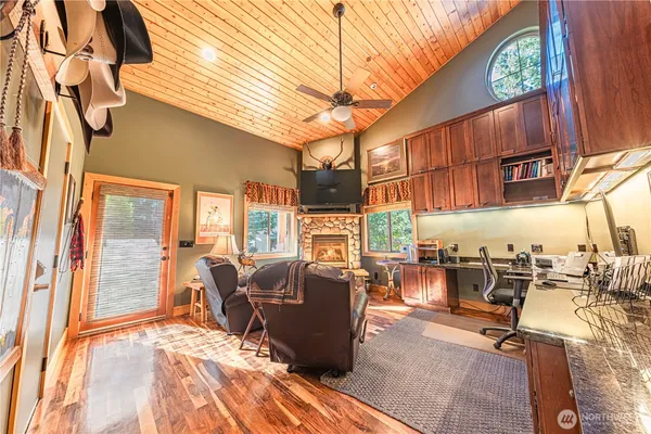 $2,300,000 | 42732 284th Avenue Southeast, Enumclaw, WA 98022