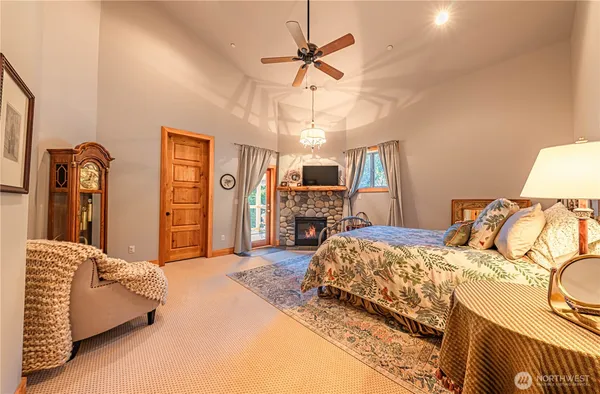 $2,300,000 | 42732 284th Avenue Southeast, Enumclaw, WA 98022