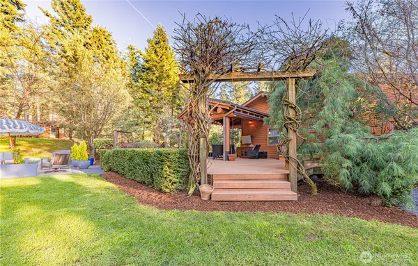 $2,300,000 | 42732 284th Avenue Southeast, Enumclaw, WA 98022