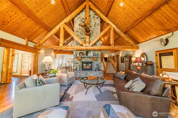 $2,300,000 | 42732 284th Avenue Southeast, Enumclaw, WA 98022