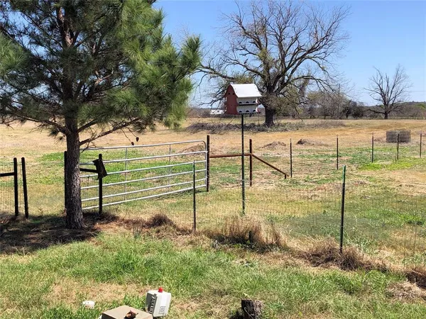 $2,500 | 4456 County Road 411, Glen Rose, TX 76043