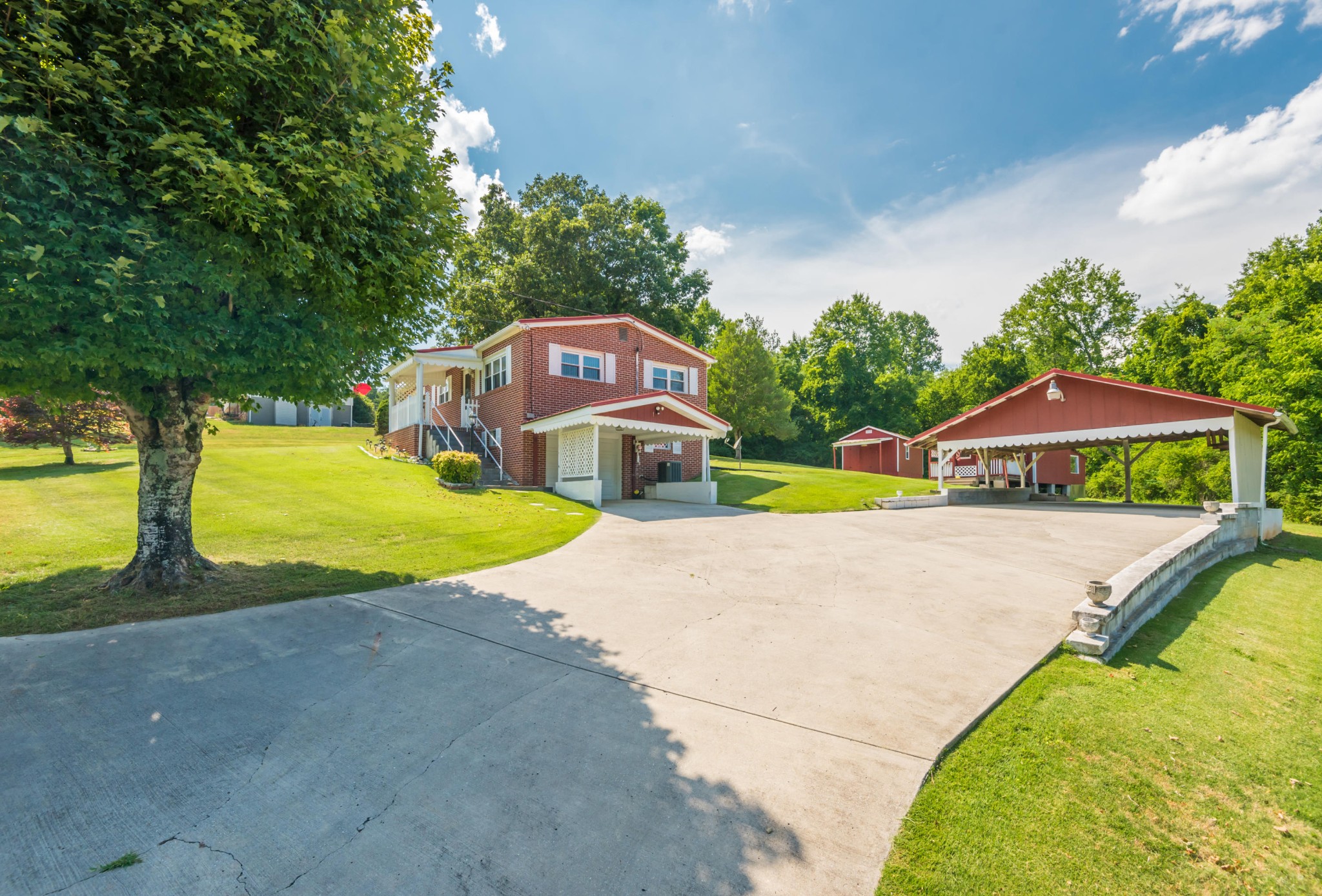 210 Lakeview Road Harriman, TN 37748 - Photo 5 of 35 Gallery Image 5