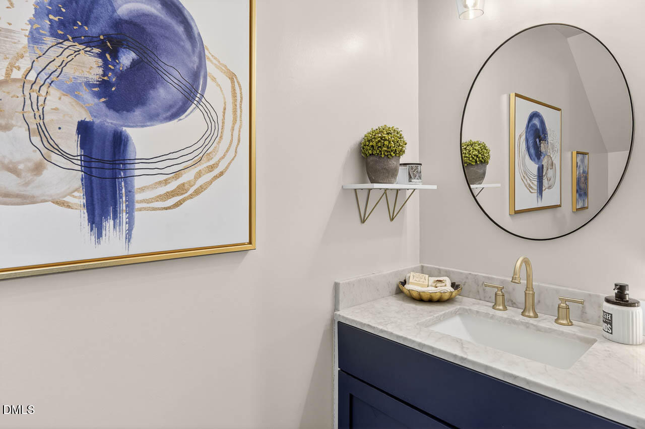 7905 Pony Pasture Court Raleigh, NC 27612 - Photo 15 of 42 7904 Pony Pasture Ct - Fotello interior-