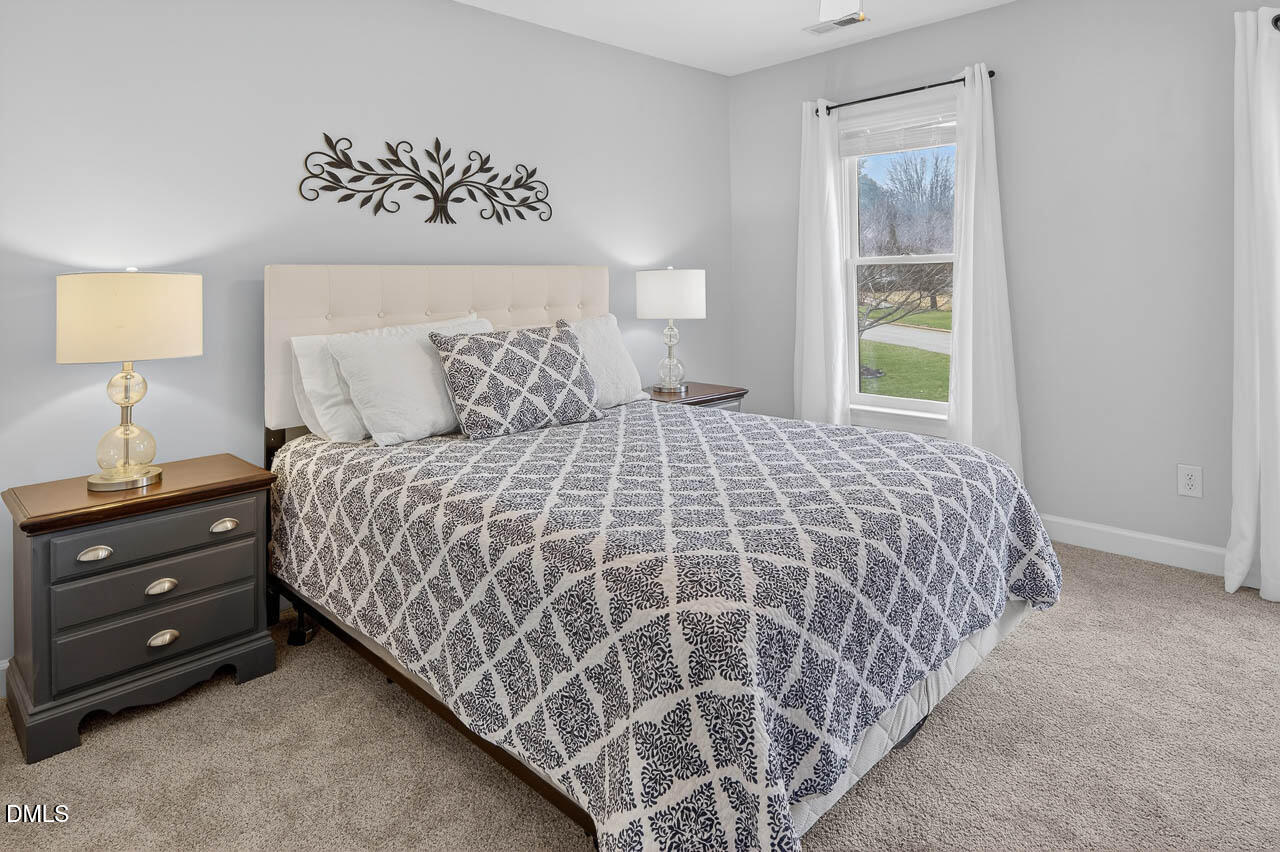 7905 Pony Pasture Court Raleigh, NC 27612 - Photo 33 of 42 7904 Pony Pasture Ct - Fotello interior-