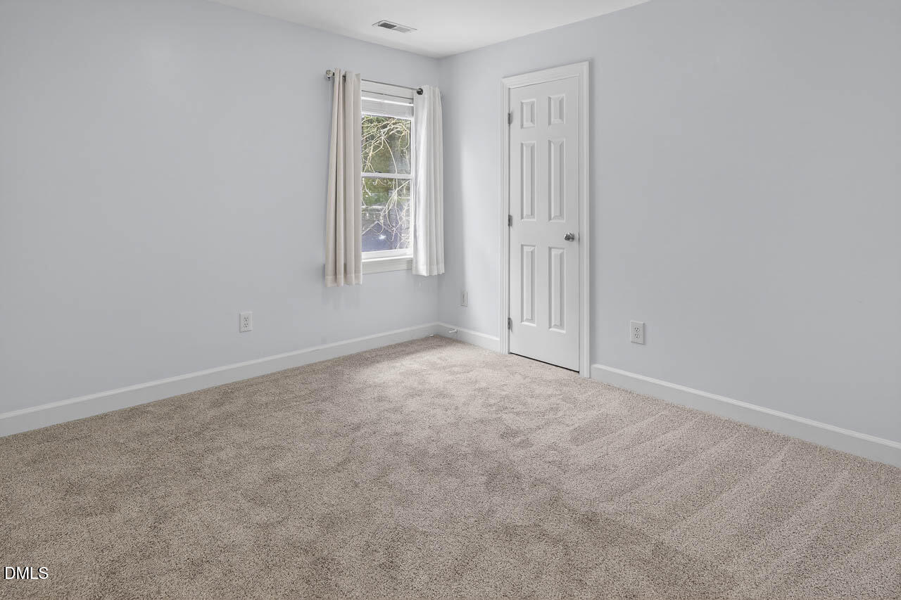 7905 Pony Pasture Court Raleigh, NC 27612 - Photo 37 of 42 7904 Pony Pasture Ct - Fotello interior-