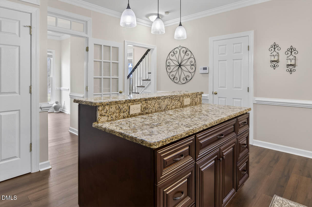 7905 Pony Pasture Court Raleigh, NC 27612 - Photo 7 of 42 7904 Pony Pasture Ct - Fotello interior-