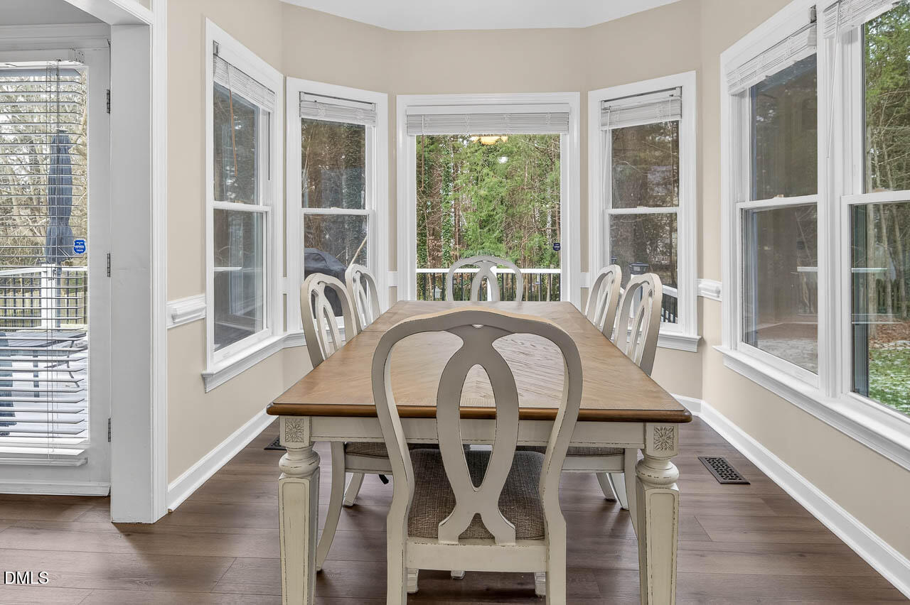 7905 Pony Pasture Court Raleigh, NC 27612 - Photo 9 of 42 7904 Pony Pasture Ct - Fotello interior-