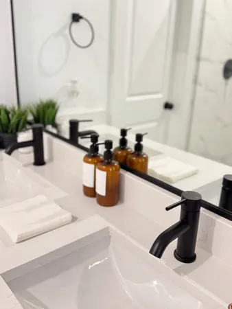 $1,850 | 5527 Denmark Street, Unit B, Houston, TX 77028