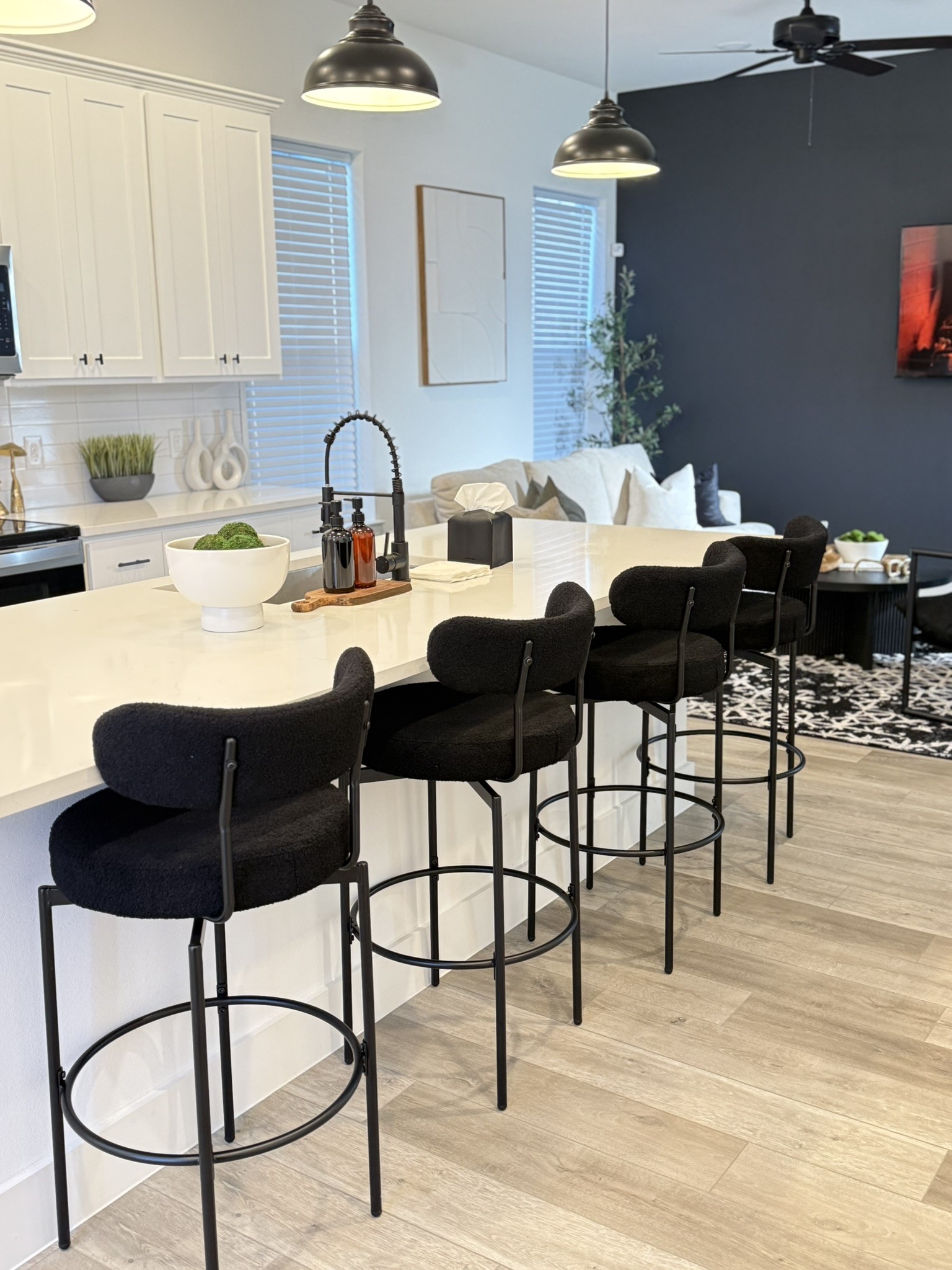 5527 Denmark Street, Unit B Houston, TX 77028 - Photo 27 of 40 a view of a dining room with furniture and wooden floor