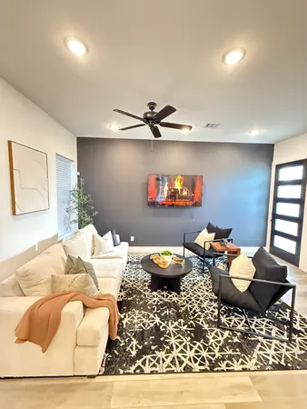 $1,850 | 5527 Denmark Street, Unit B, Houston, TX 77028