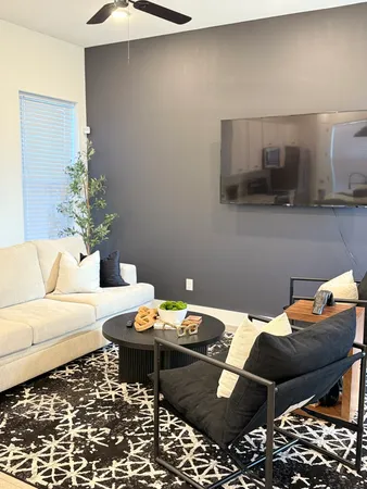 $1,850 | 5527 Denmark Street, Unit B, Houston, TX 77028