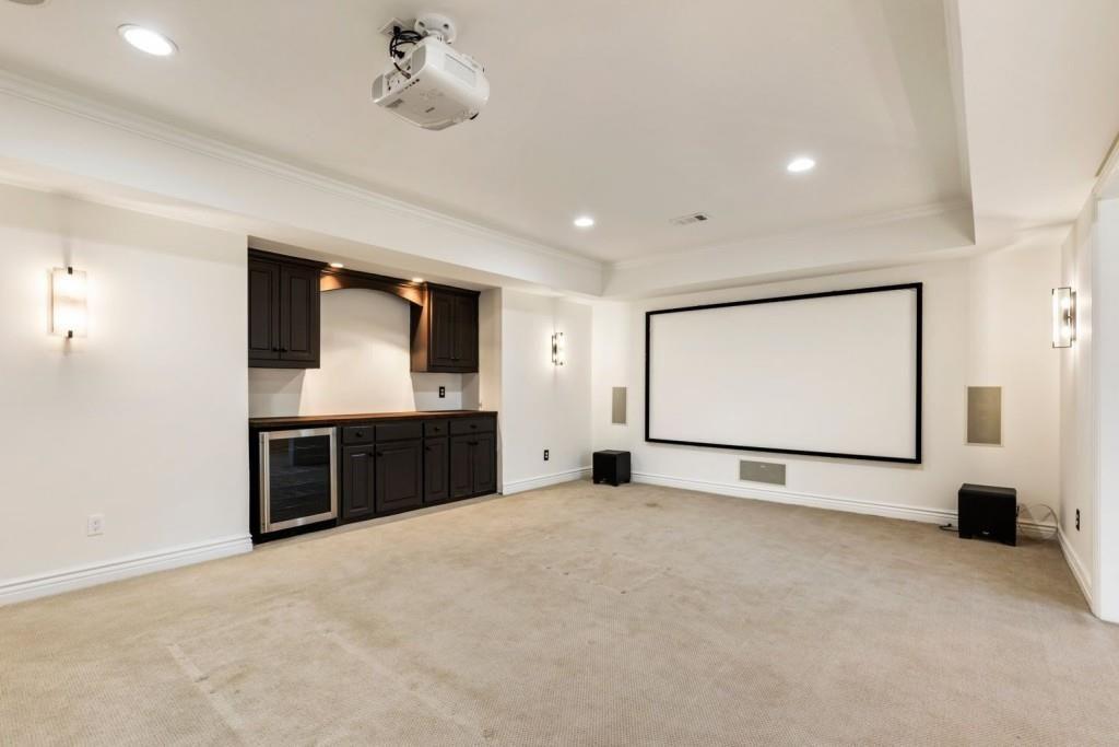 2250 Blackheath Trace Alpharetta, GA 30005 - Photo 39 of 51 a view of a big room with windows and cabinet